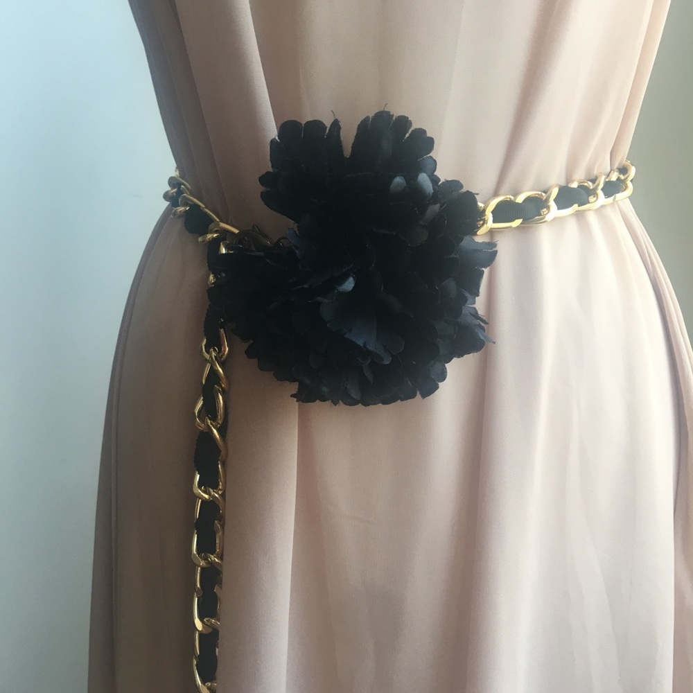 Black Flower Chain Belt